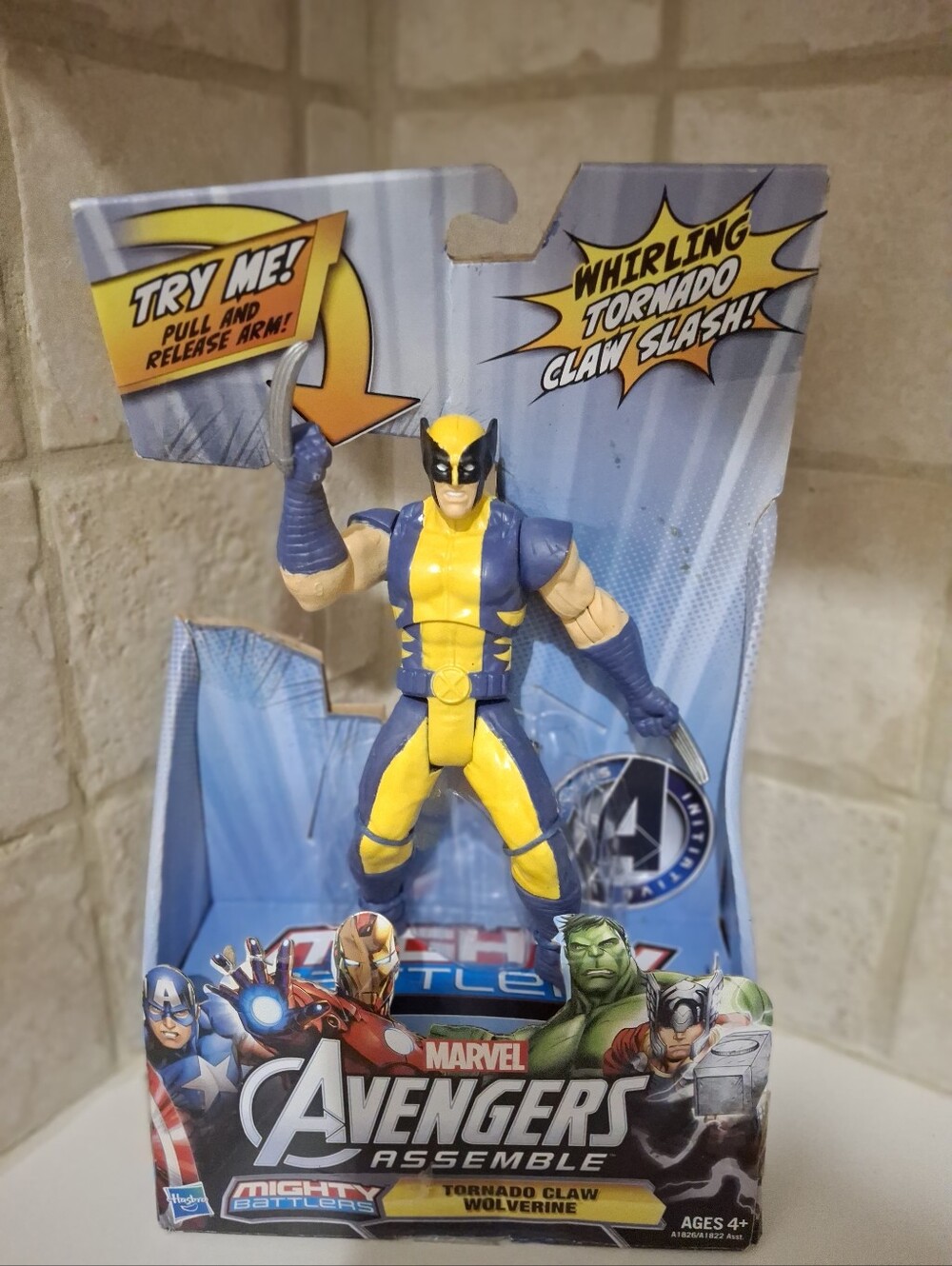Marvel Avengers Wolverine Whirling Tornado Claw Action Figure
